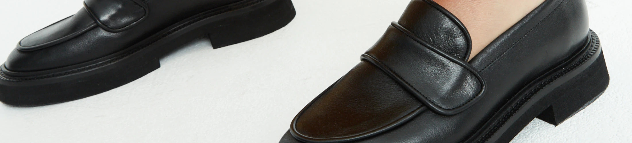 WOMEN SHOES & LOAFERS