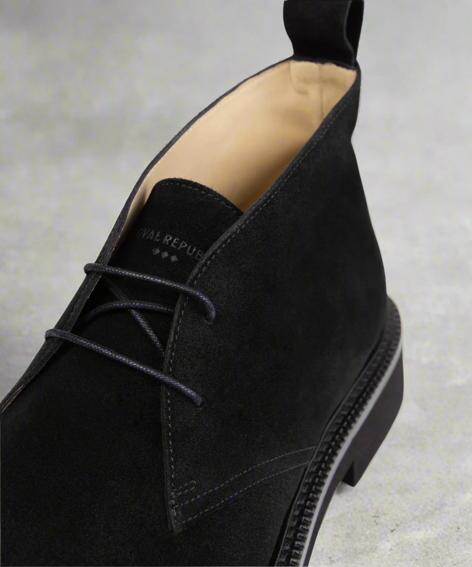 Bond Blox Suede Chukka | Black