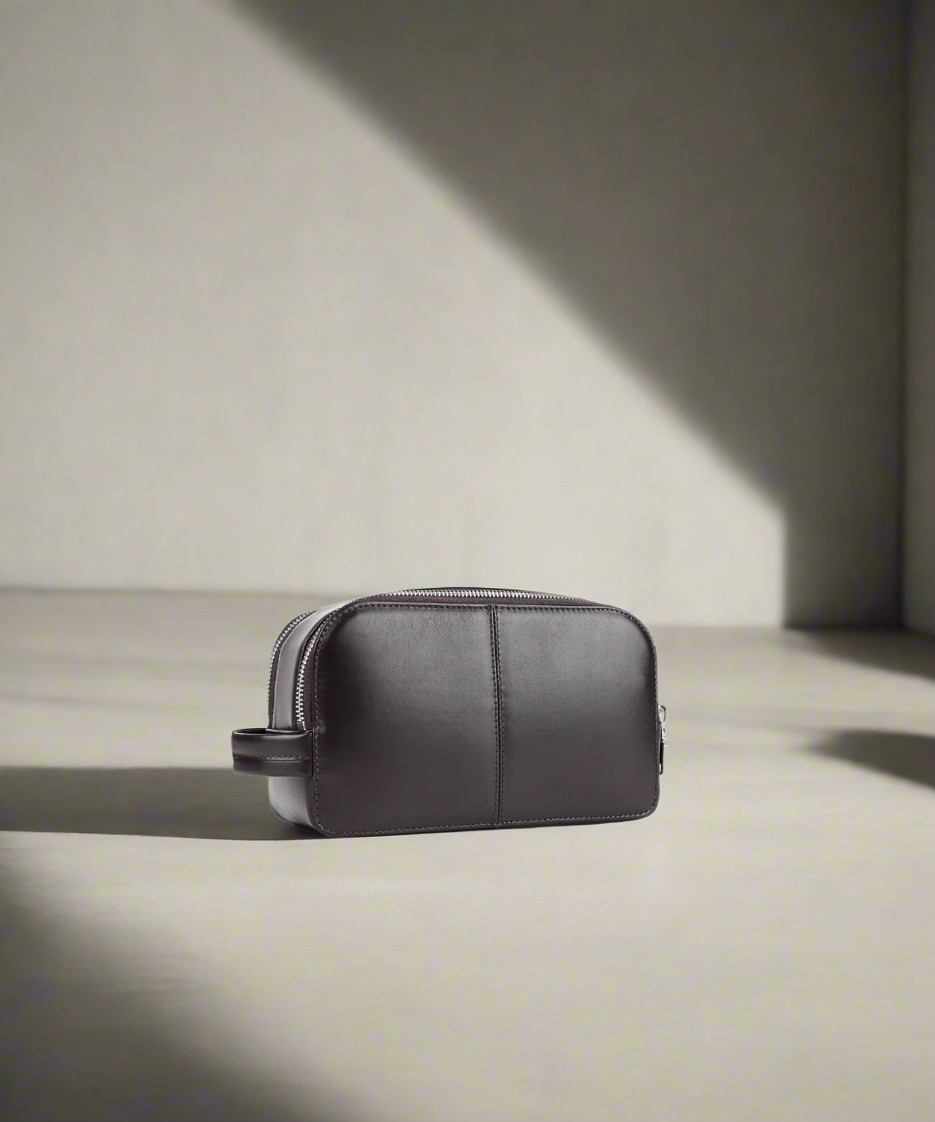 Analyst Travel Washbag 221 | Brown