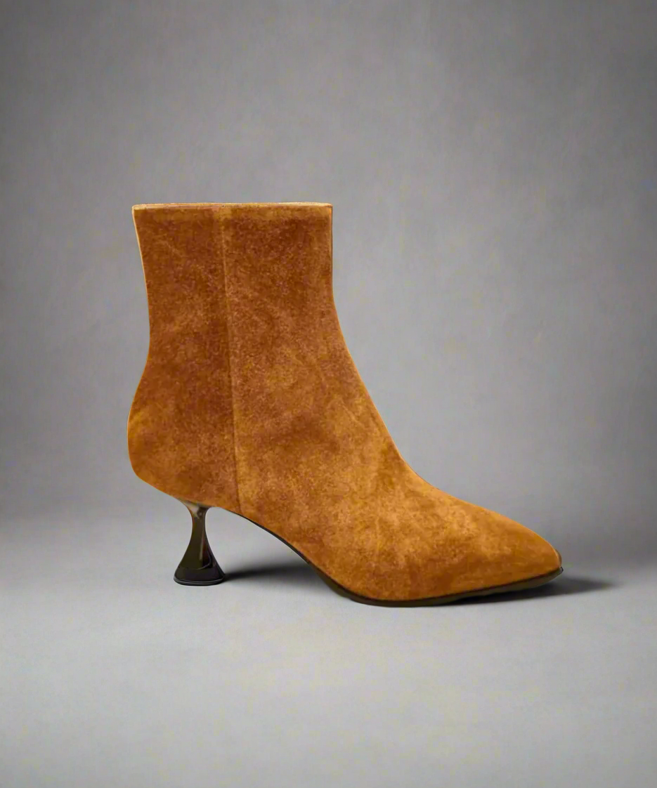 Atomic Zip Boot Suede | Tan