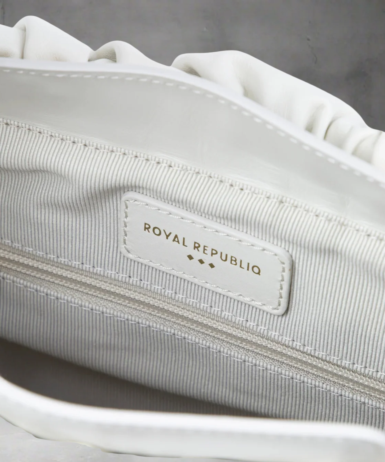 Ava Crossbody Bag | Off White