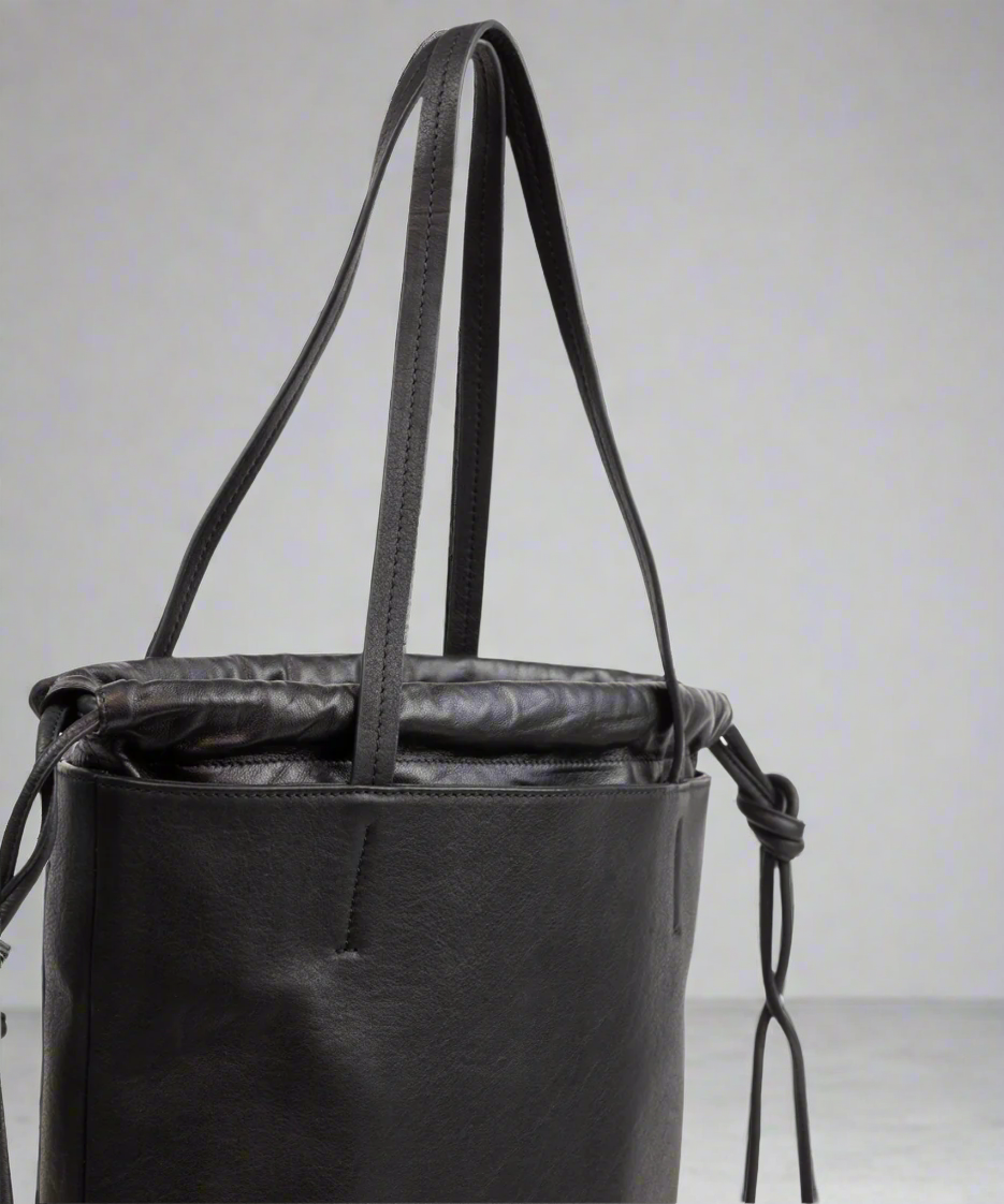 Leia Tote Bag 241 | Black