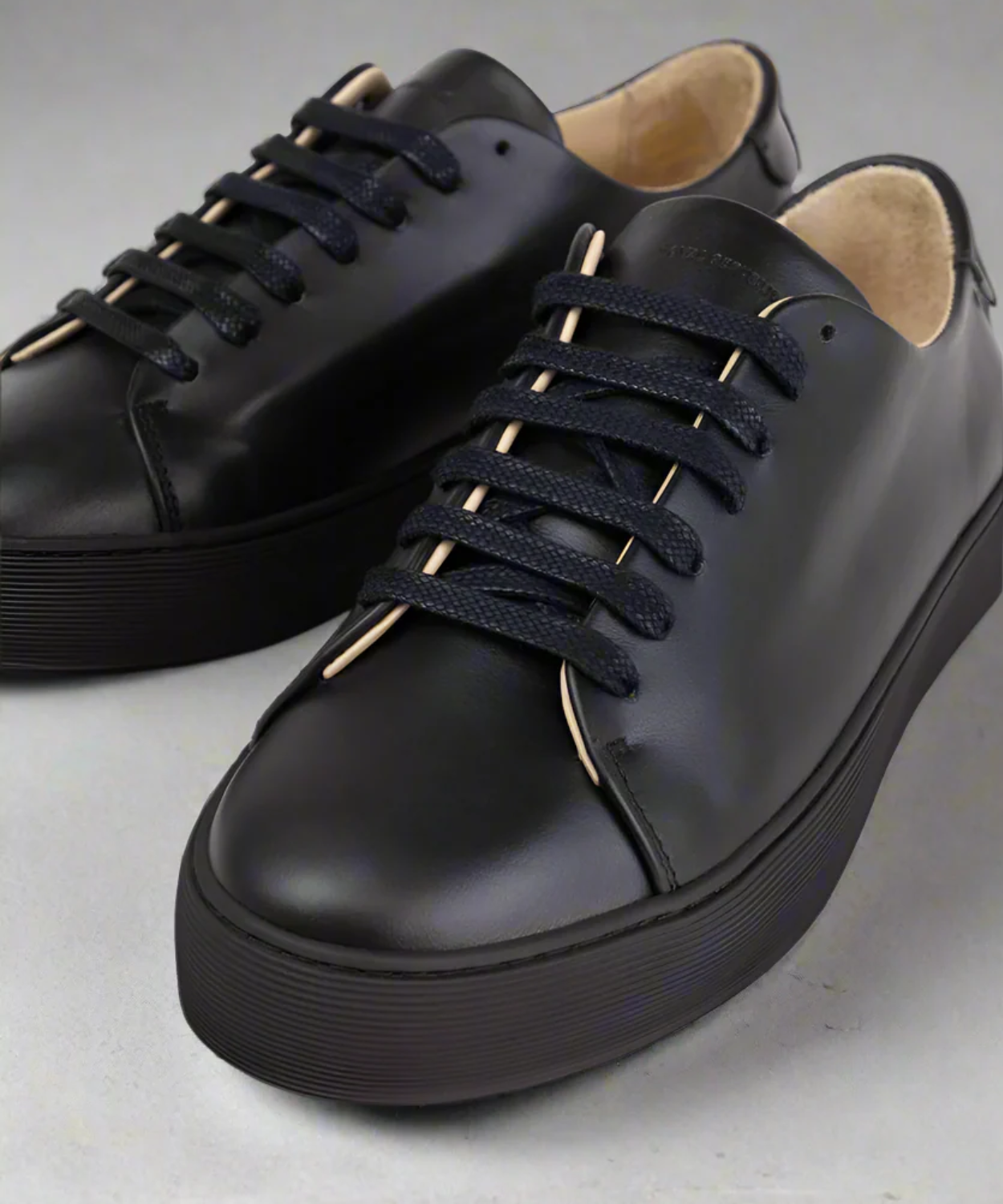 Doric Bound Sneaker Women | Black