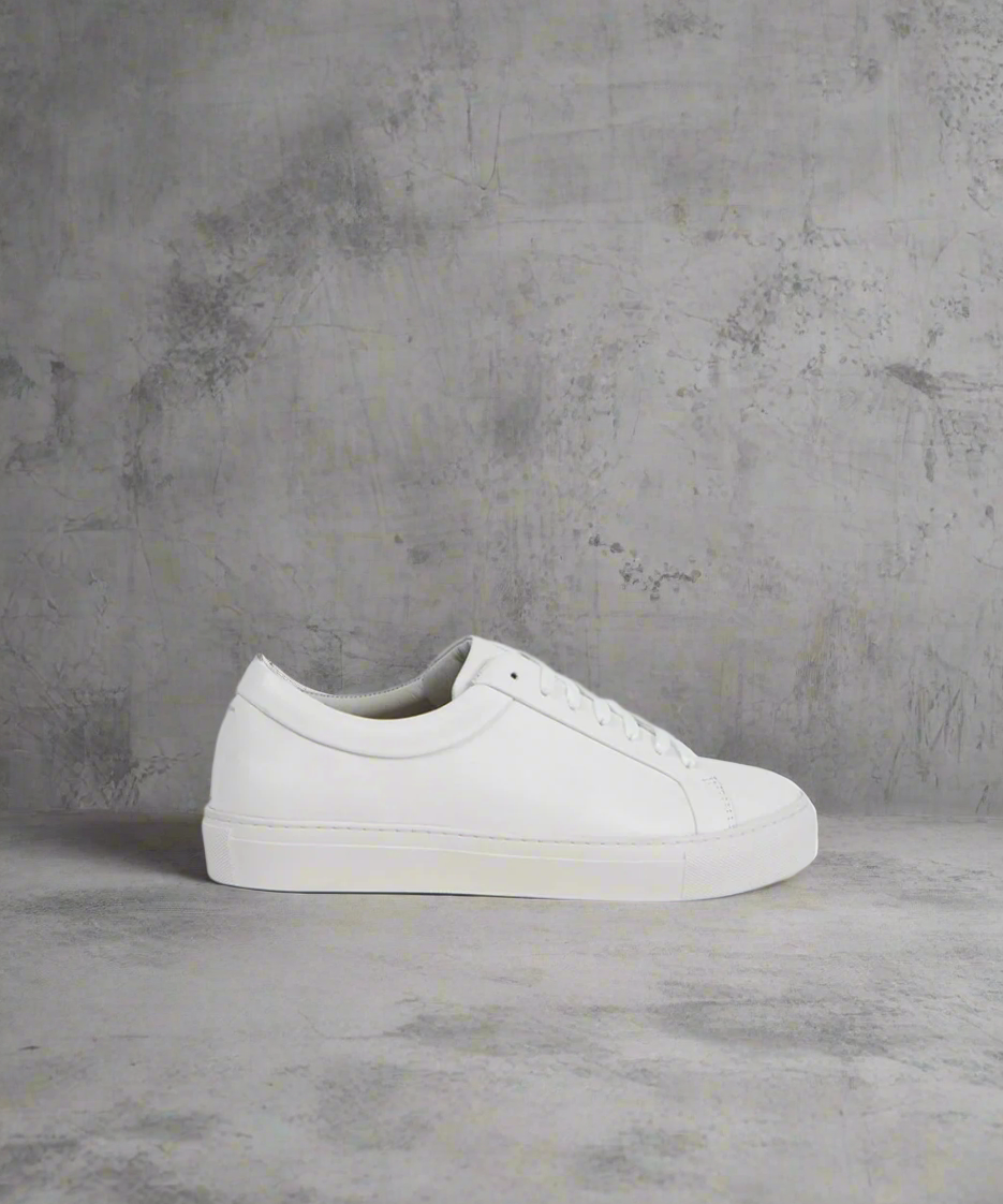 Spartacus Core 235 - Men | White