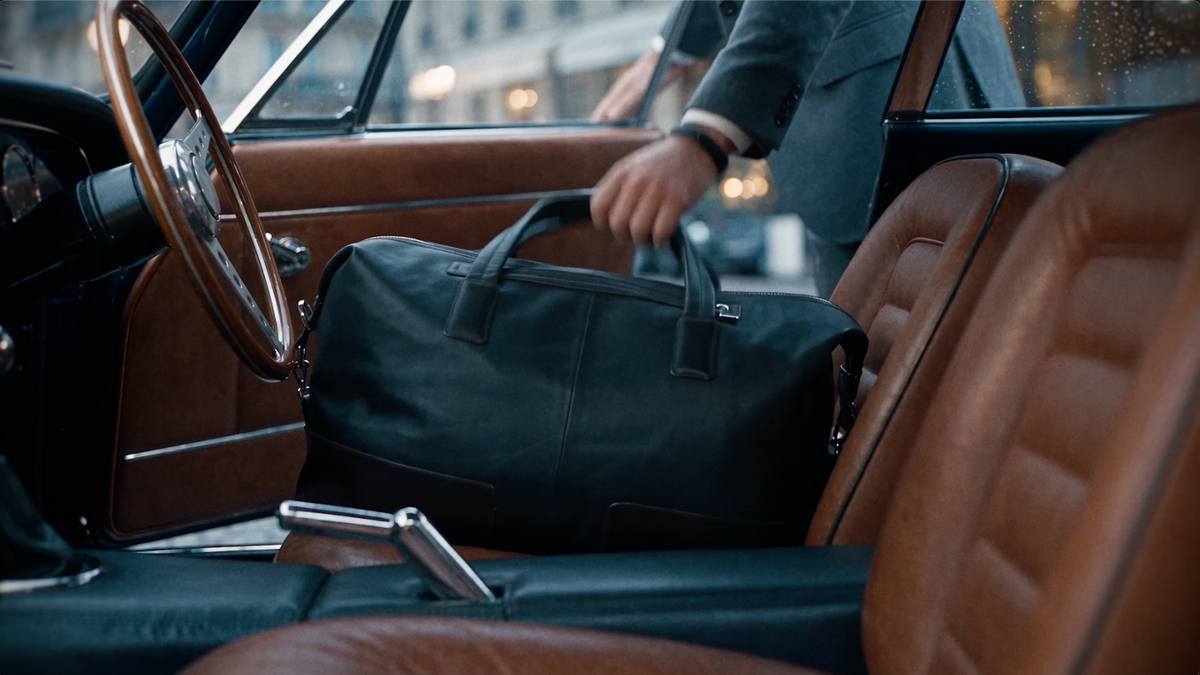 The Contraband: confidence is something you pack