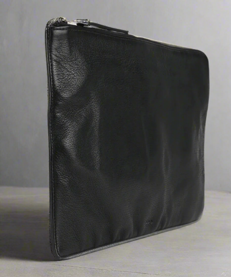 Combat Laptop Sleeve 221 | Black