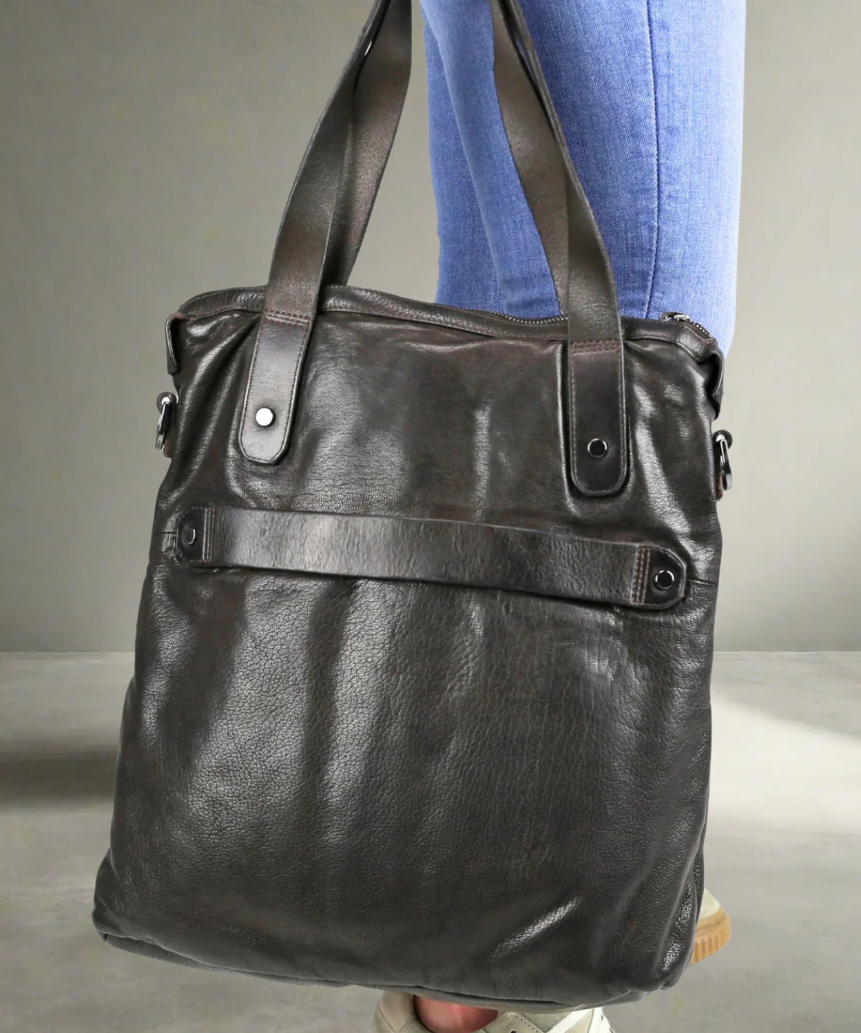 Combat Tote Medium 221 | Brown