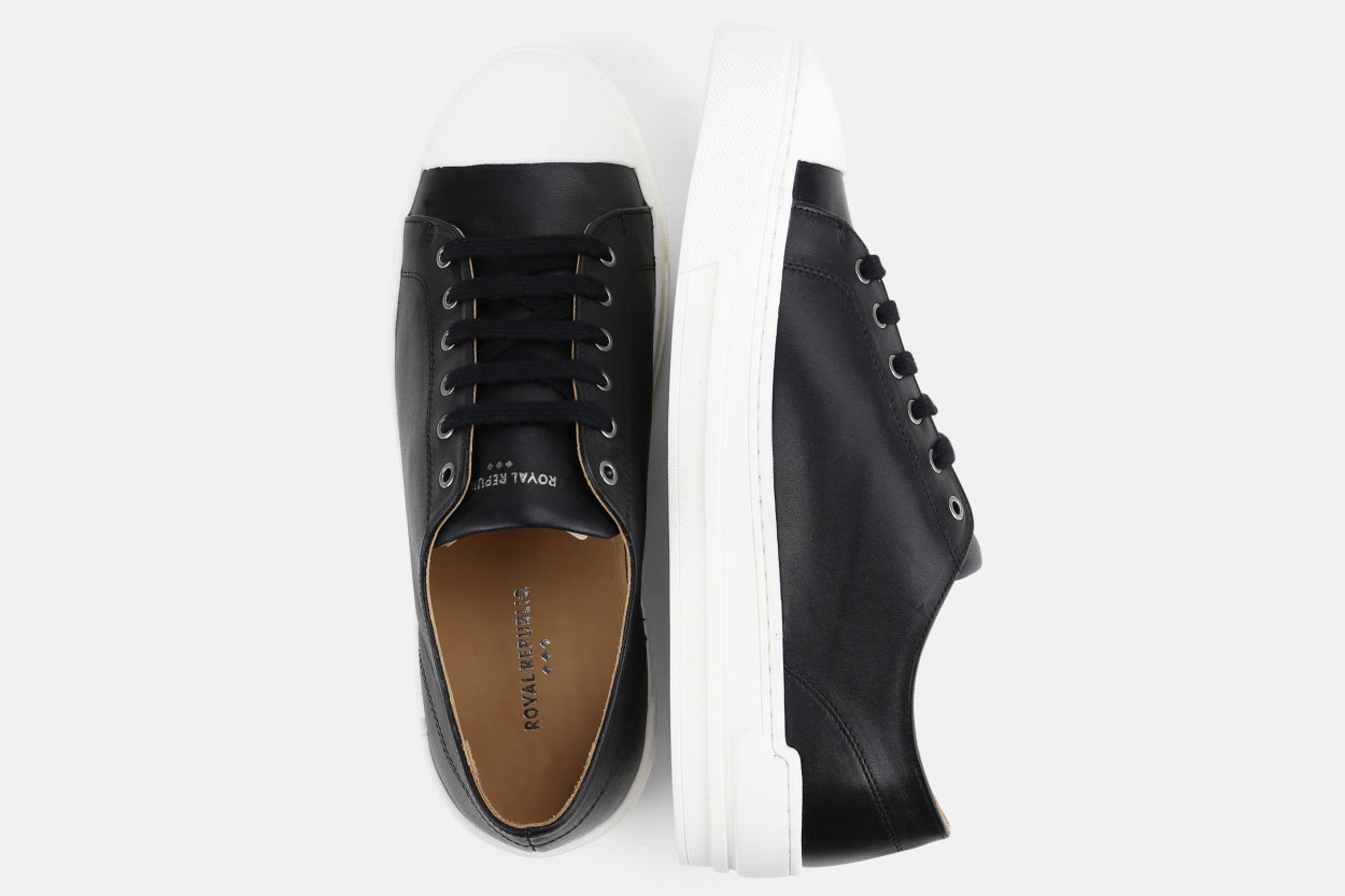 Court Derby Shoe 221 | Black