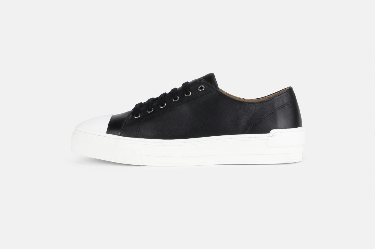 Court Derby Shoe 221 | Black