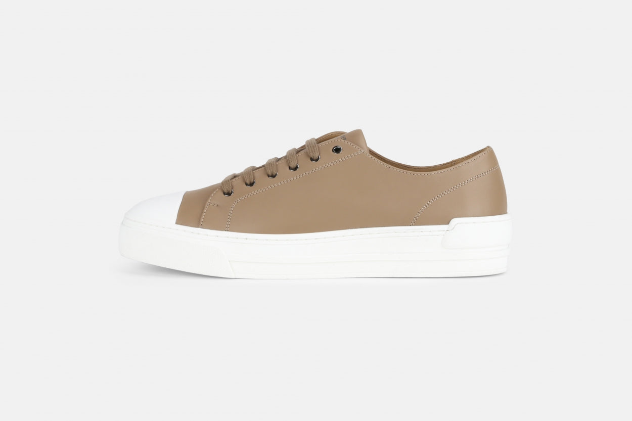 Court Derby Shoe 221 | Taupe