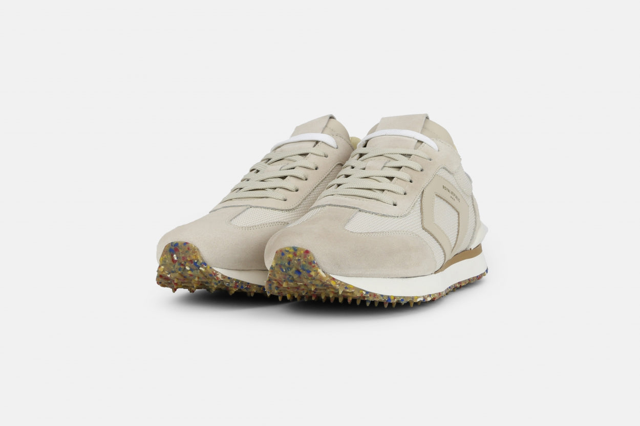 Vault Nylon Retro Runner 221 | Sand