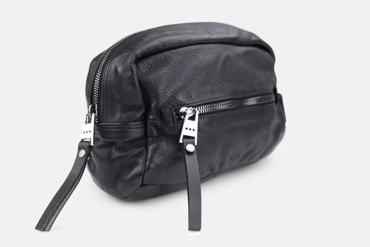 Combat Washbag 221 | Black