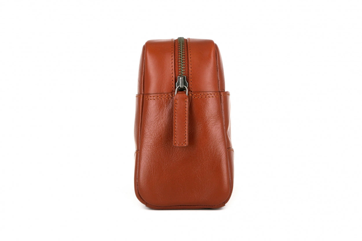 Explorer Washbag 199 | Cognac