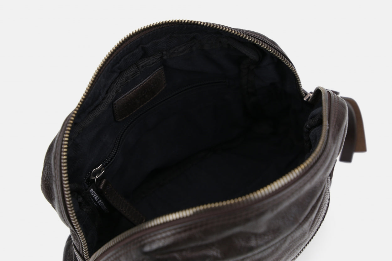 Combat Washbag 221 | Brown