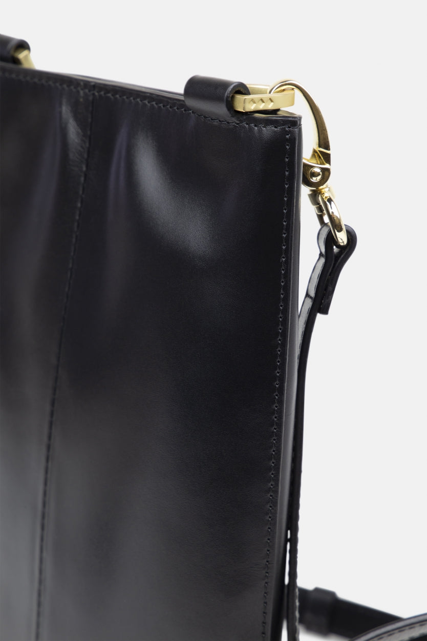 Reflection Shoulder bag Vertical | Black