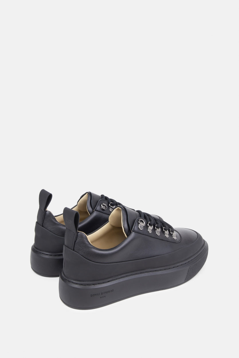 Dare Hiker Derby - Women | Black