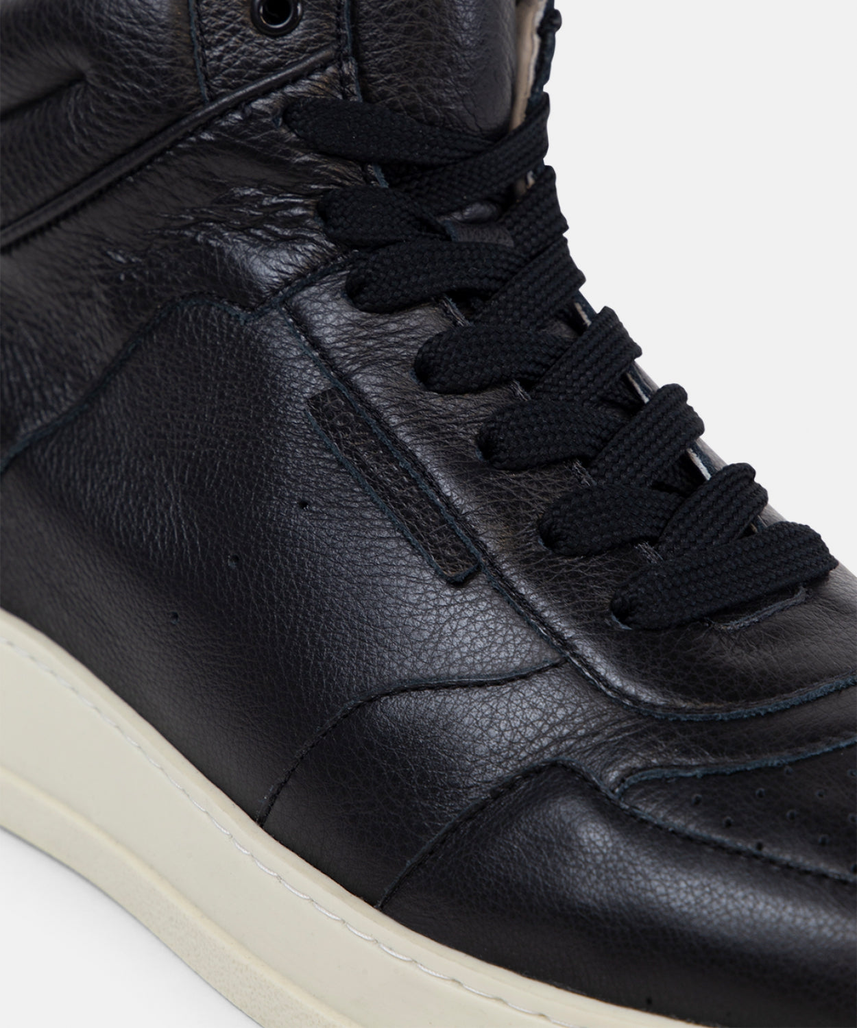 Attila Hi Top Sneaker Men | Black