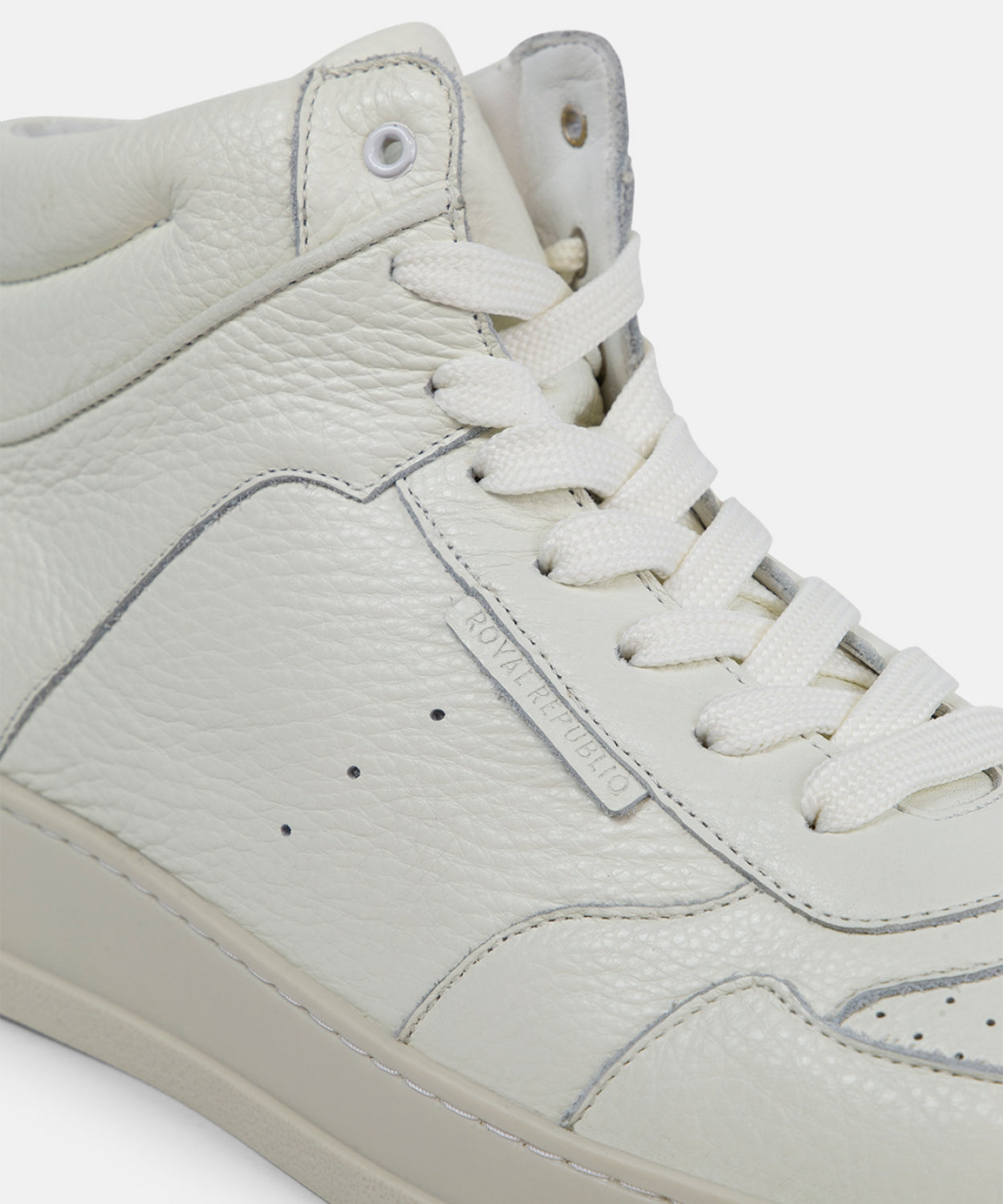 Attila Hi Top Sneaker Men | White