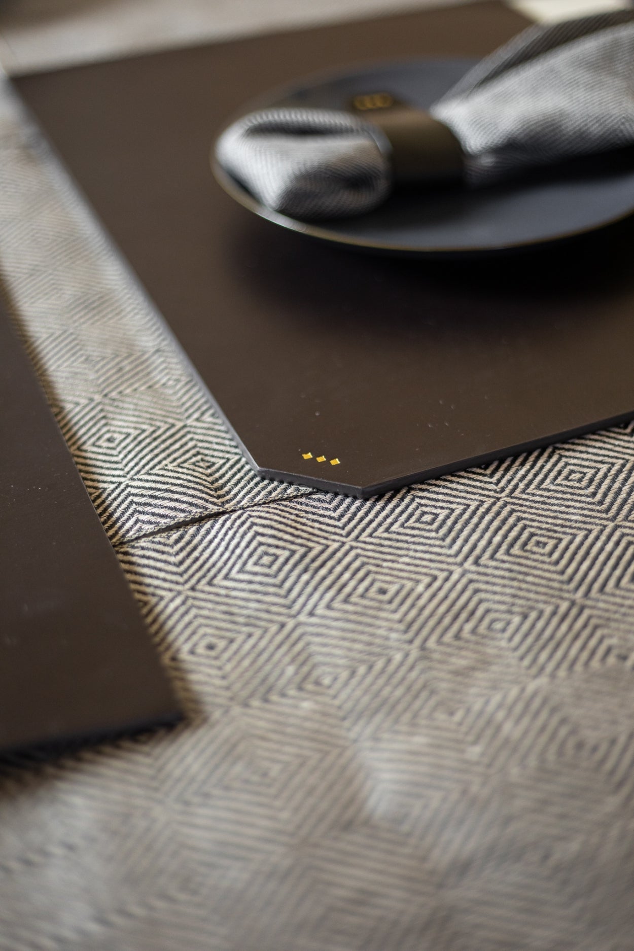 Dining Placemats x2 211 | Black