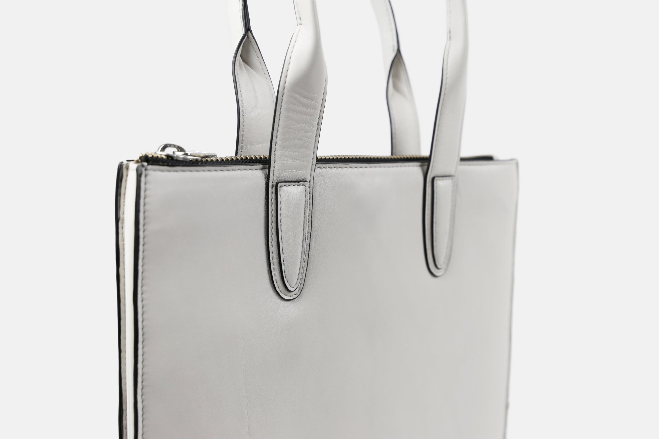 Elite Curve Tote 211 | Off White