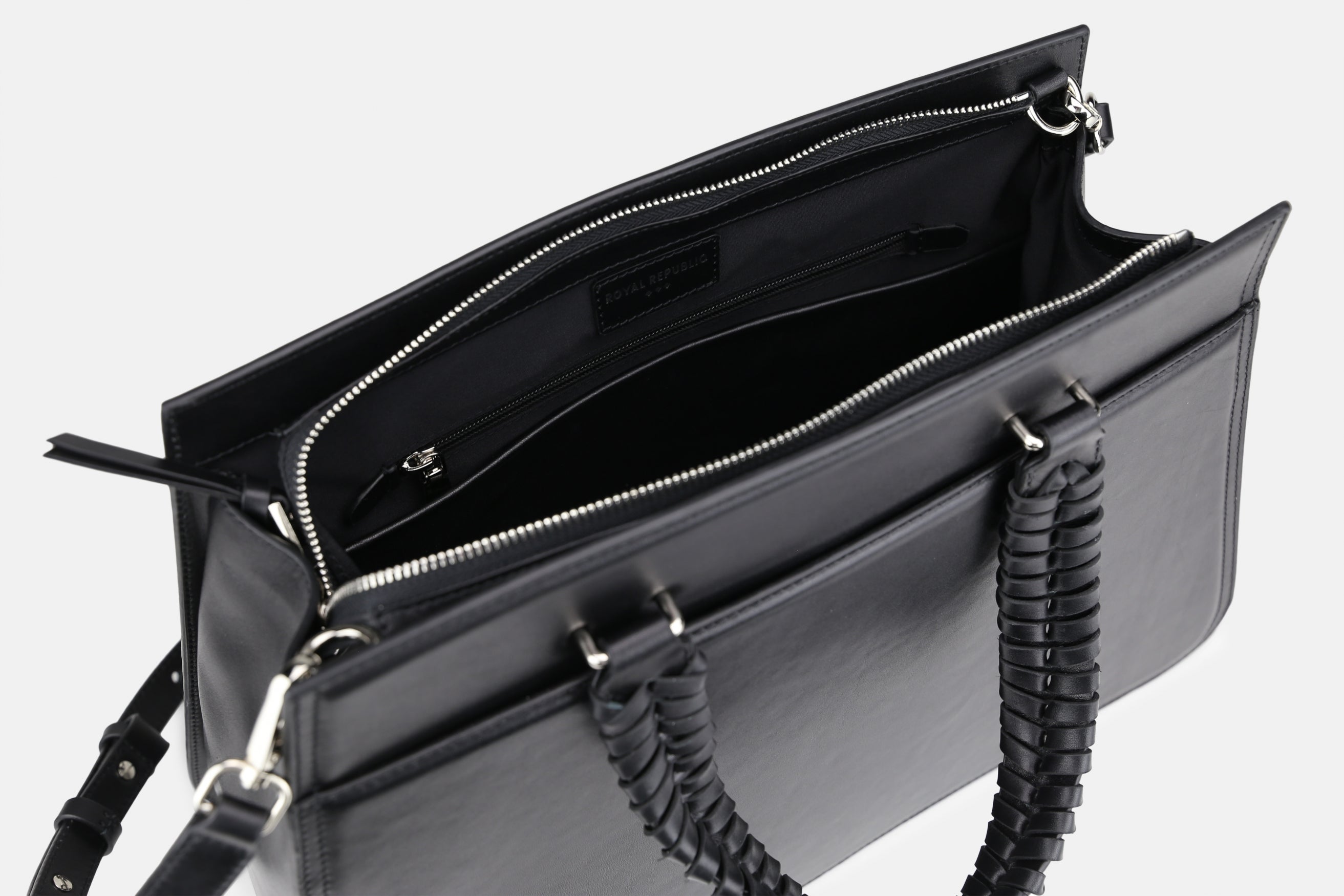 Charm Braided Shopper 221 | Black