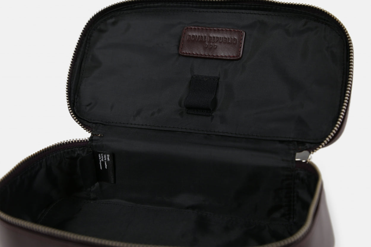 Allure Toiletry Bag 215 | Bordeaux