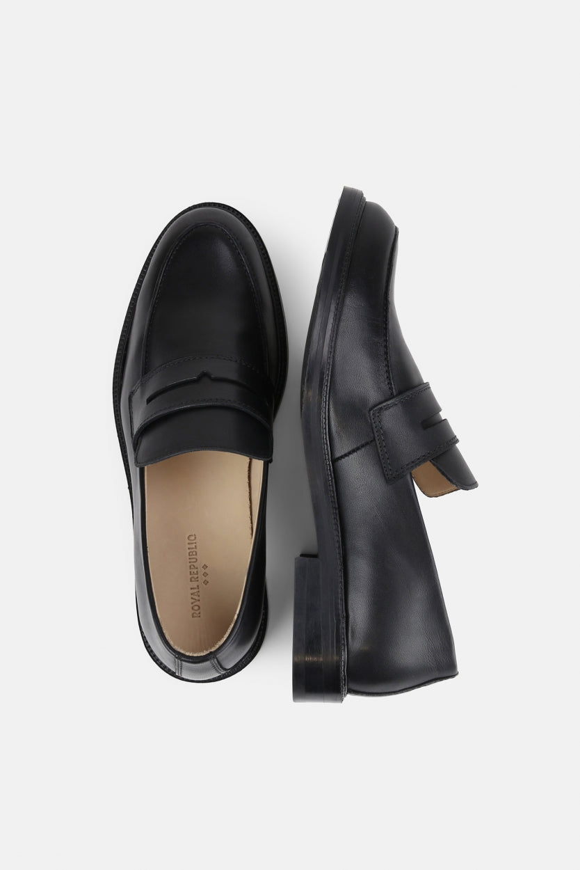 Alias Dandy Loafer | Black