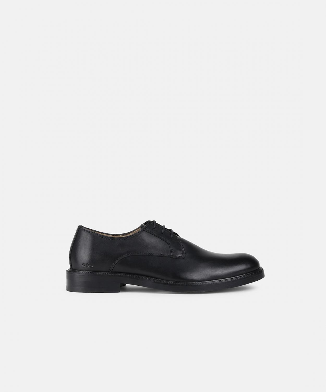 Alias Dandy Derby Shoe | Black