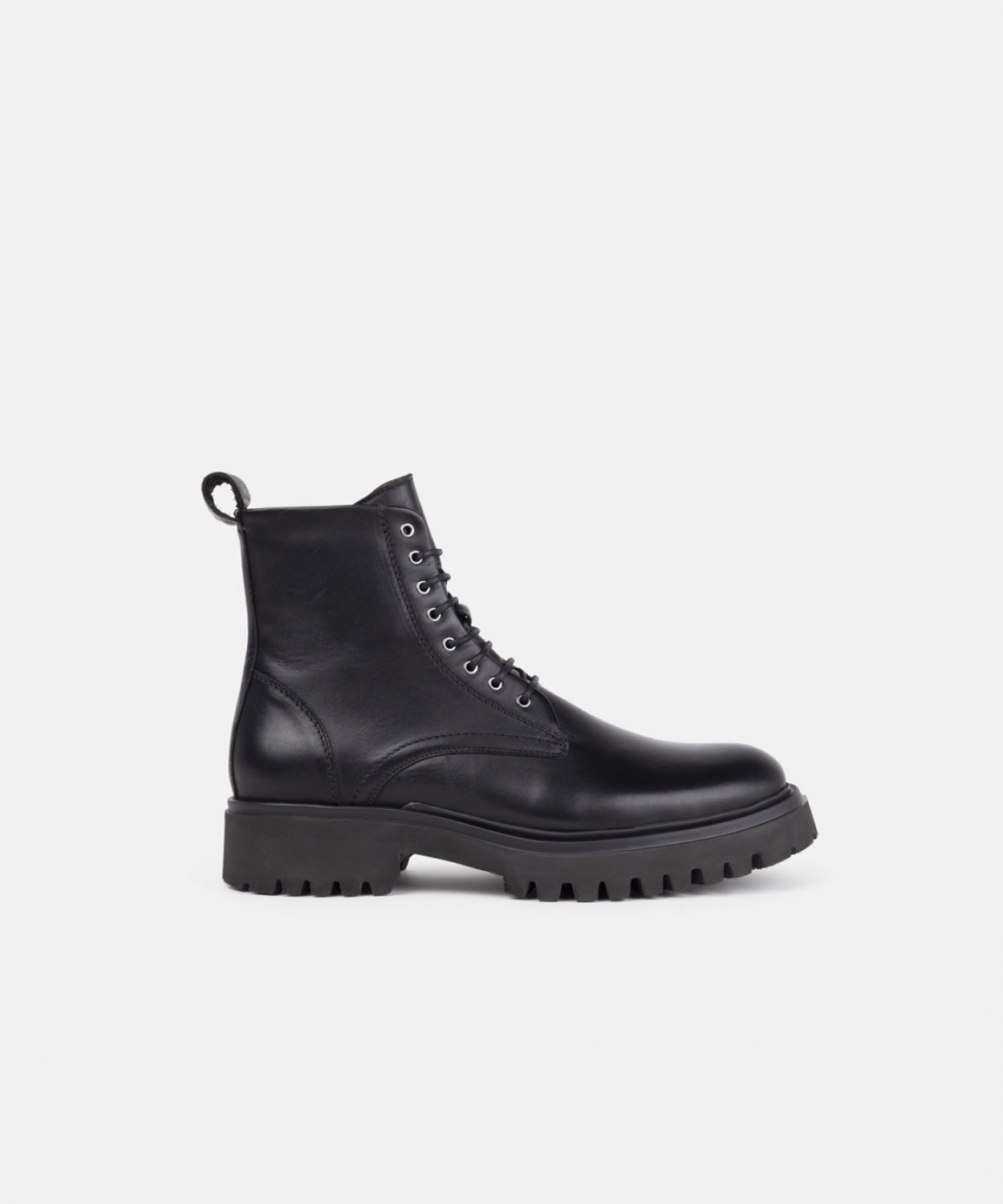 Domino Lace Up Boot | Black