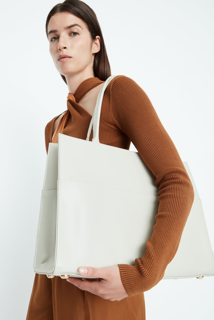 Funqi Shopper 235 | Off White