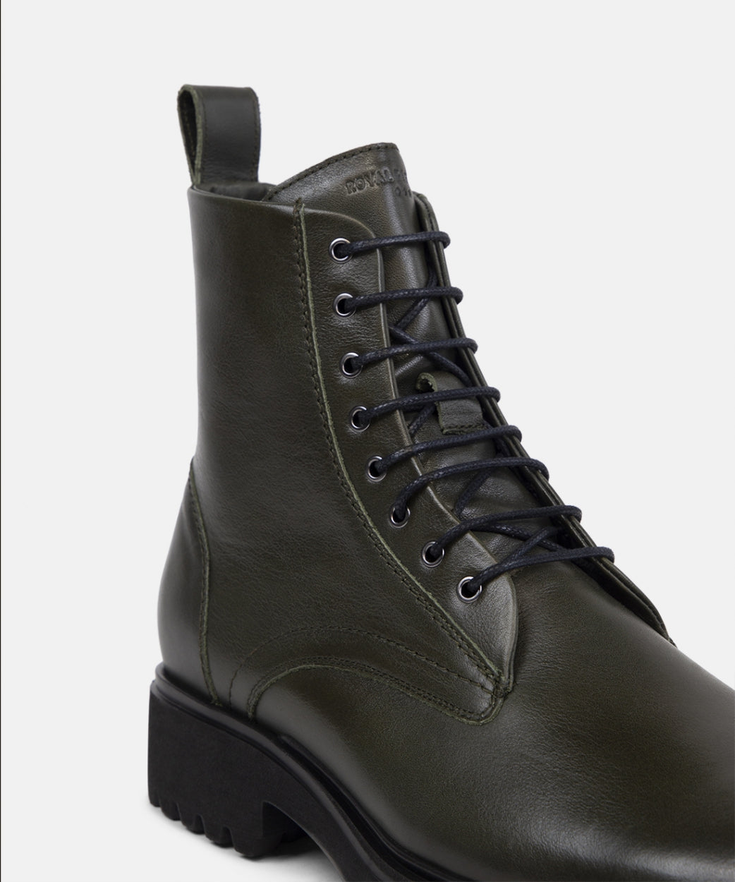 Domino Lace Up Boot 235 | Dark Khaki / Anthracite