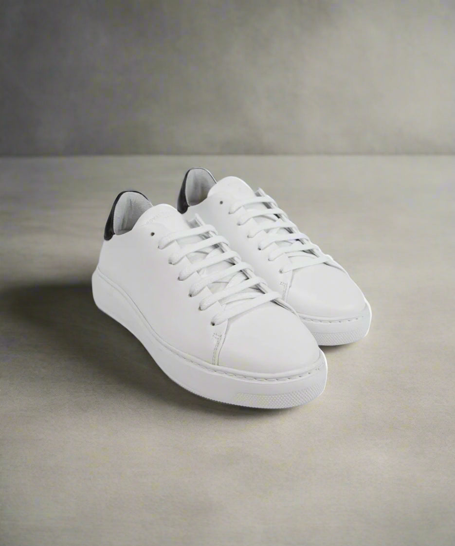 Cosmos Sneaker Lo 235 - Women | White