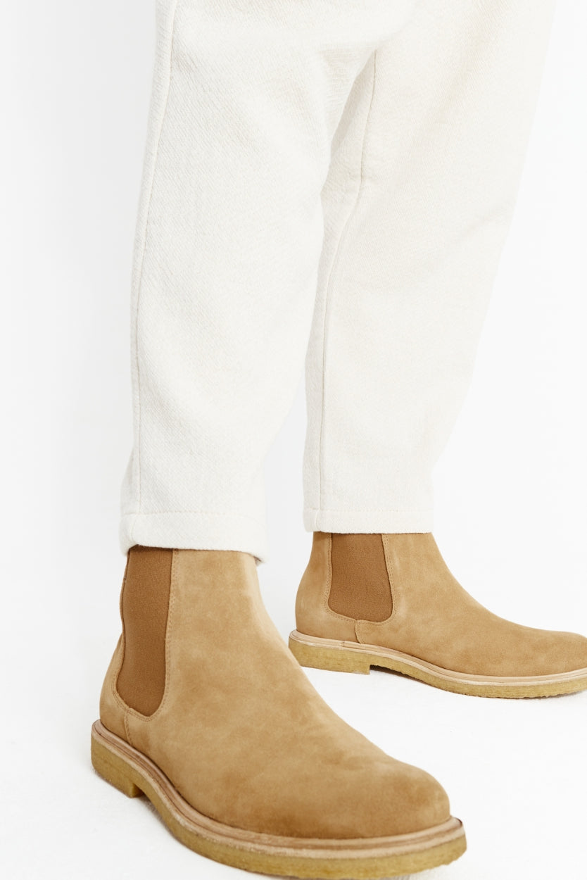 Alias Crepe Suede Chelsea | Camel