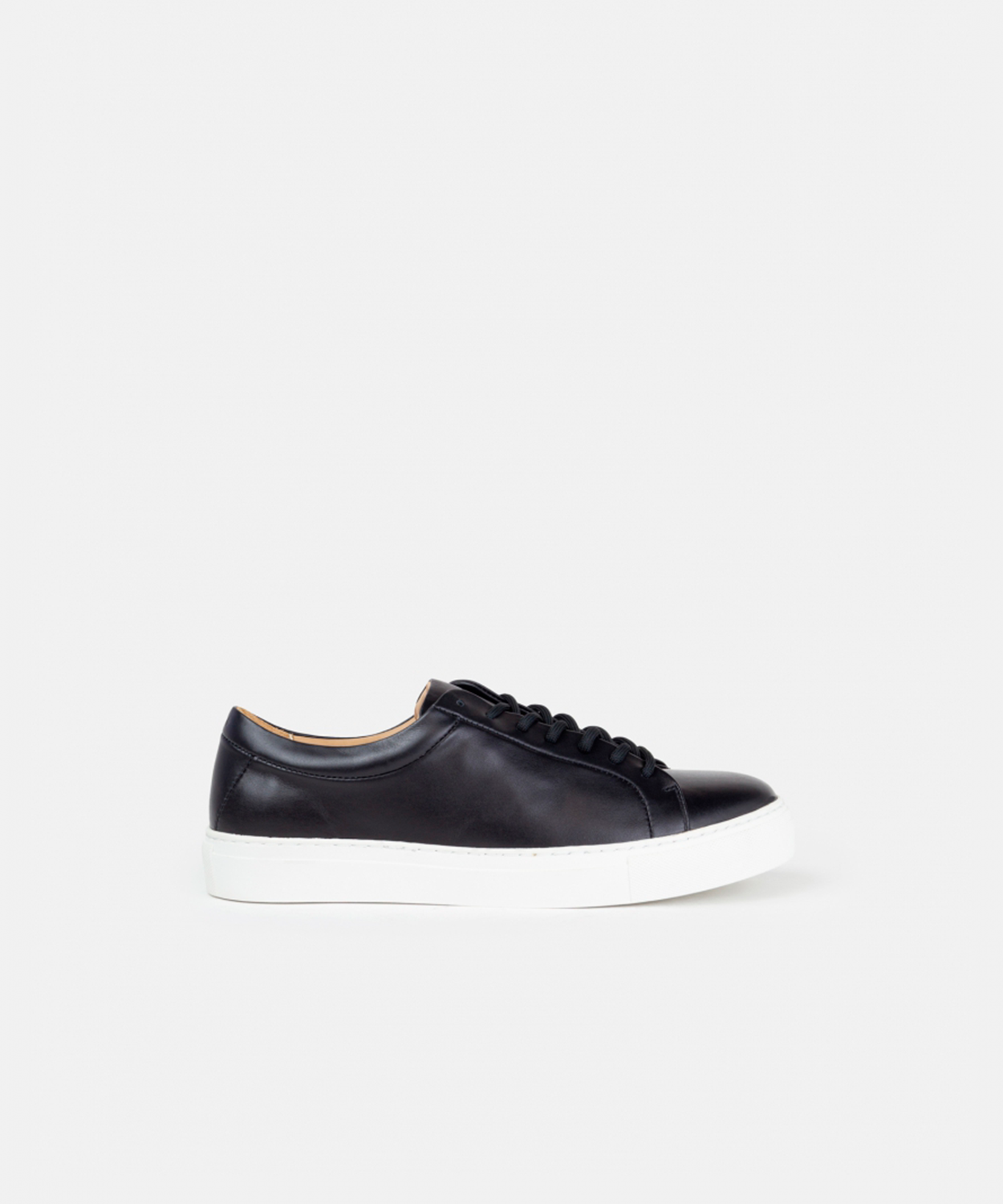 Spartacus Base Shoe BLK/WHT | Black